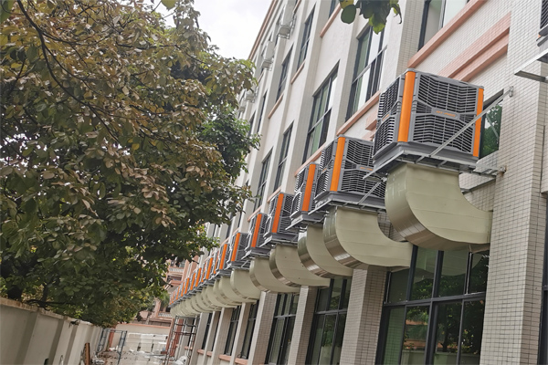 瑞泰風(fēng)韶關(guān)車(chē)間防暑降溫設(shè)備廠(chǎng)家案例圖